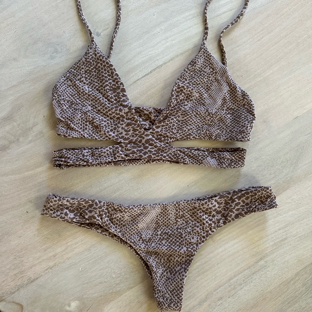 ACACIA SWIM